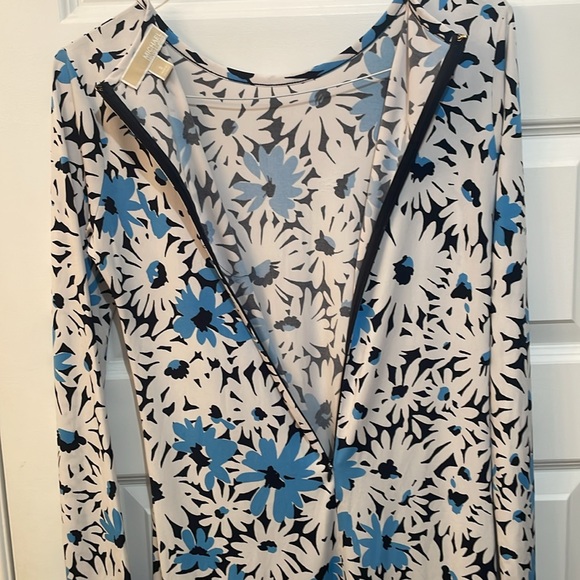 NEW Michael Kors Women's White and Blue Dress. Size S - Picture 4 of 4